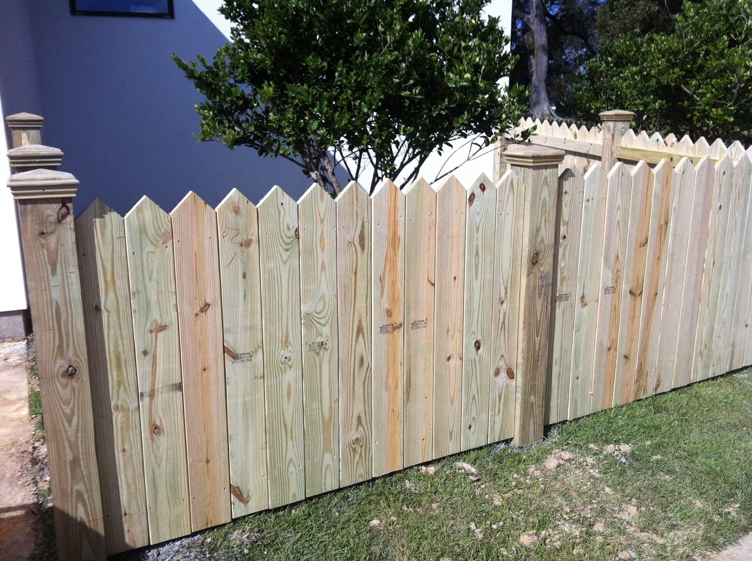 Custom Wood Picket Fence